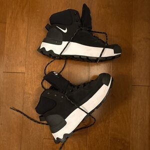 Nike  Black and White mountain sneakers